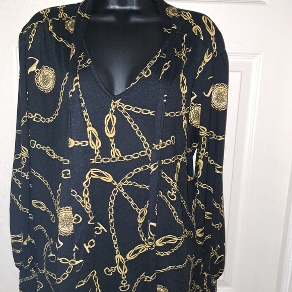 Roz&Ali woman chain Print blouse ties At neck size large 5/$25 - Picture 2 of 7